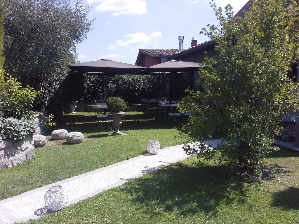 Residenza Teodorico Re B&B Viterbo Kültér fotó